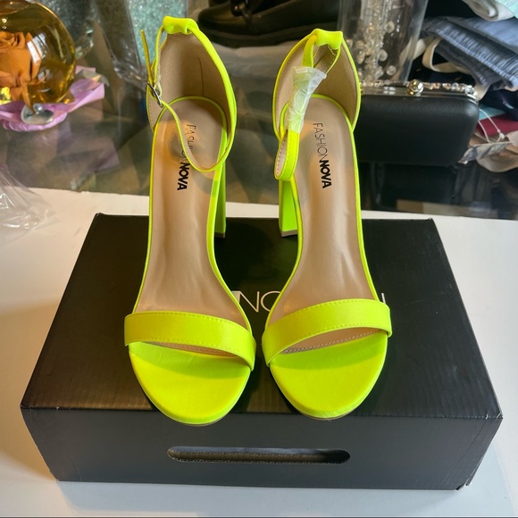 Fashion Nova’ Neon Yellow Heels - Picture 7 of 11